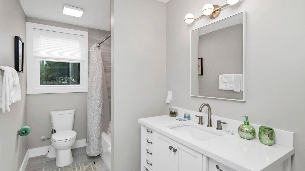 Photo of Bathroom in Forest Acres