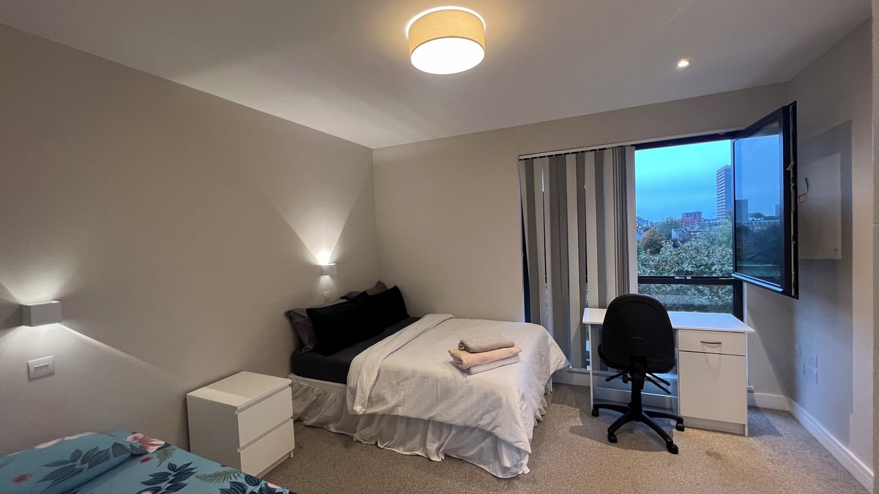 Photo of Bedroom in Bethnal Green