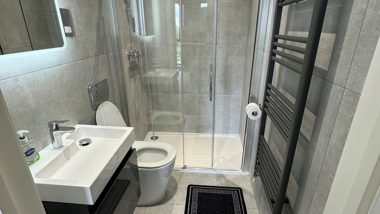 Photo of Bathroom in Bethnal Green