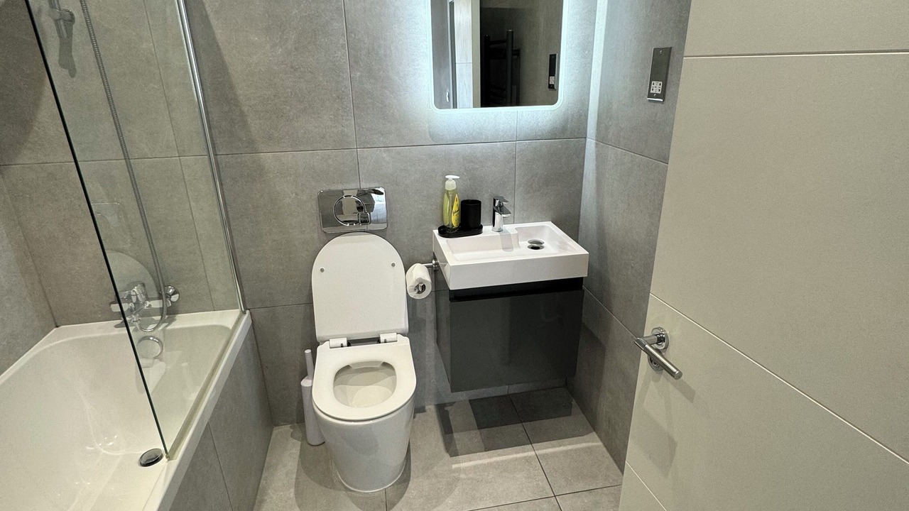 Photo of Bathroom in Bethnal Green