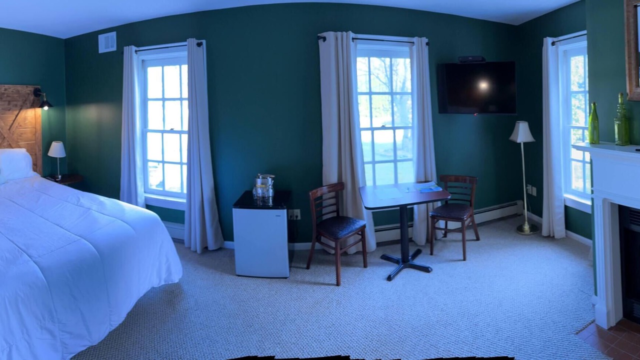 Photo of Bedroom in Warrensburg