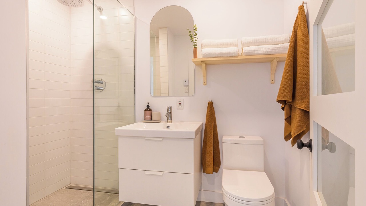 Photo of Bathroom in Hochelaga