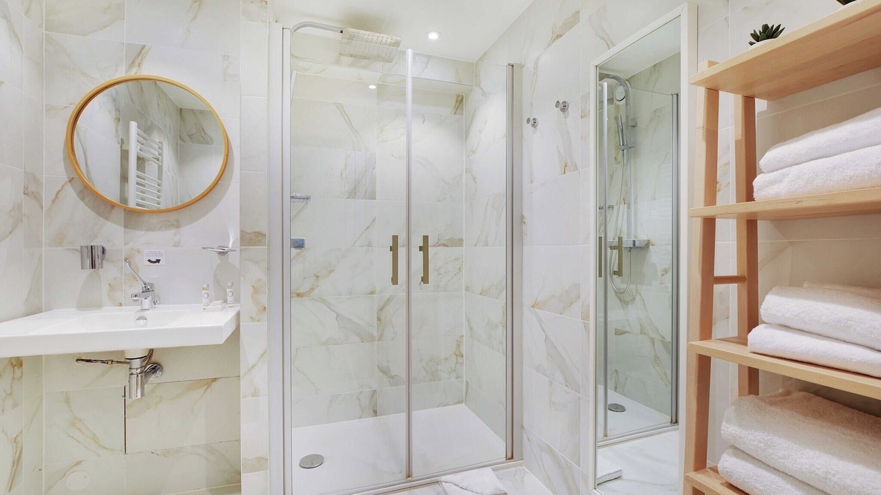 Photo of Bathroom in Pigalle