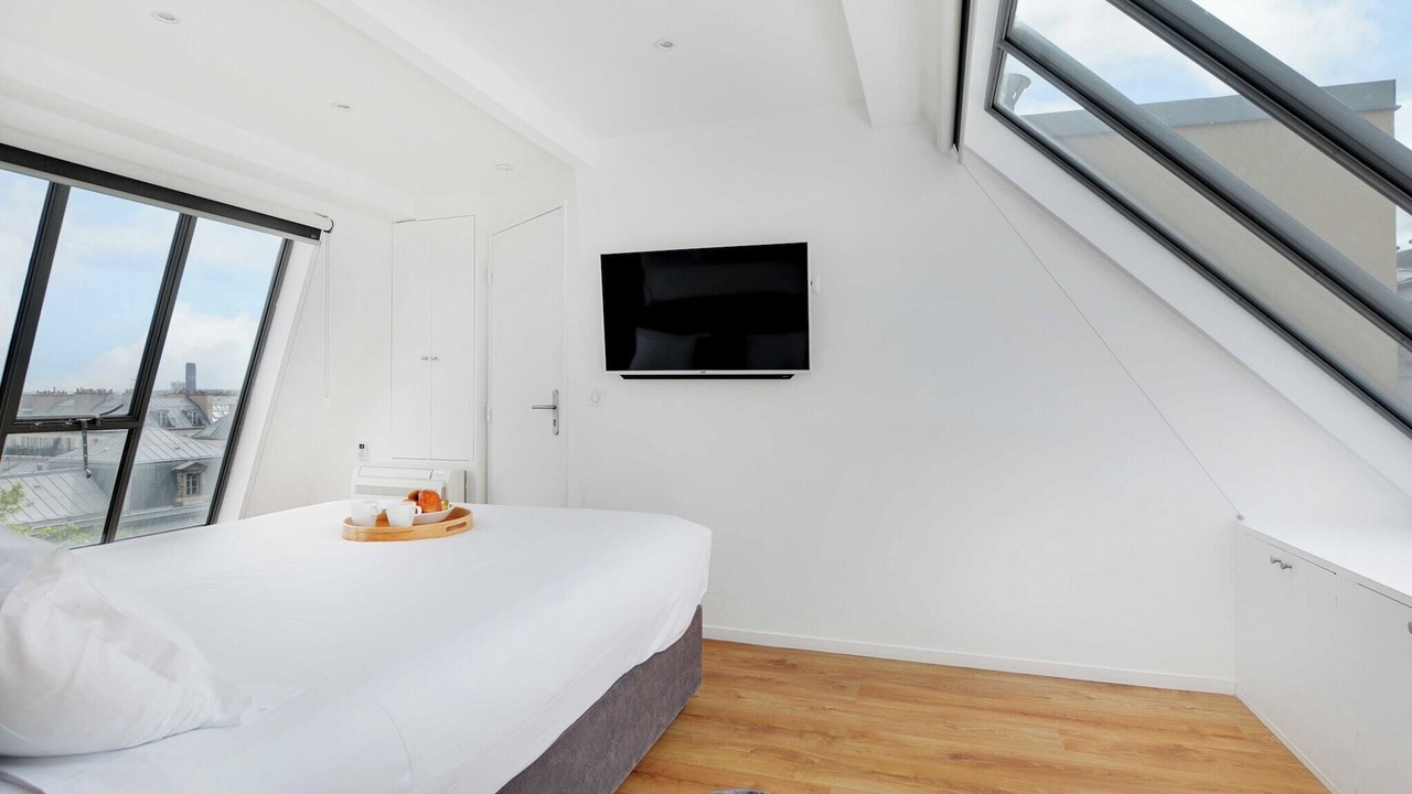 Photo of Bedroom in Pigalle