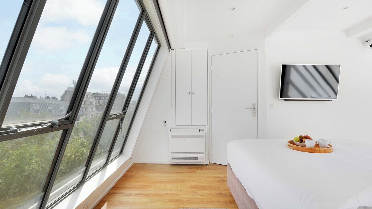 Photo of Bedroom in Pigalle