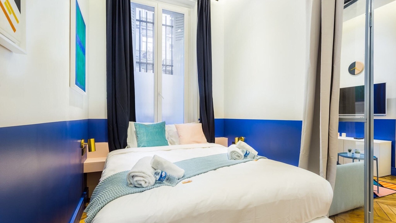 Photo of Bedroom in Chaillot