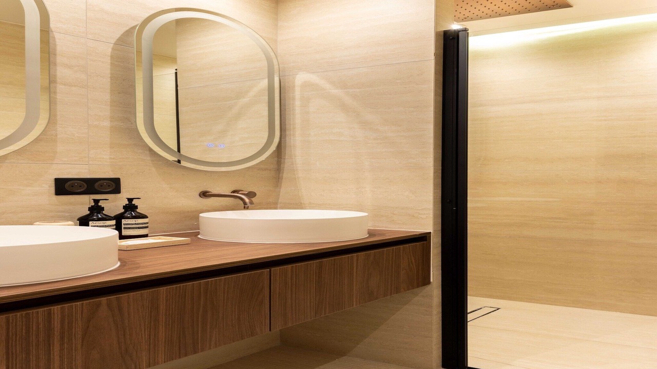 Photo of Bathroom in Arsenal