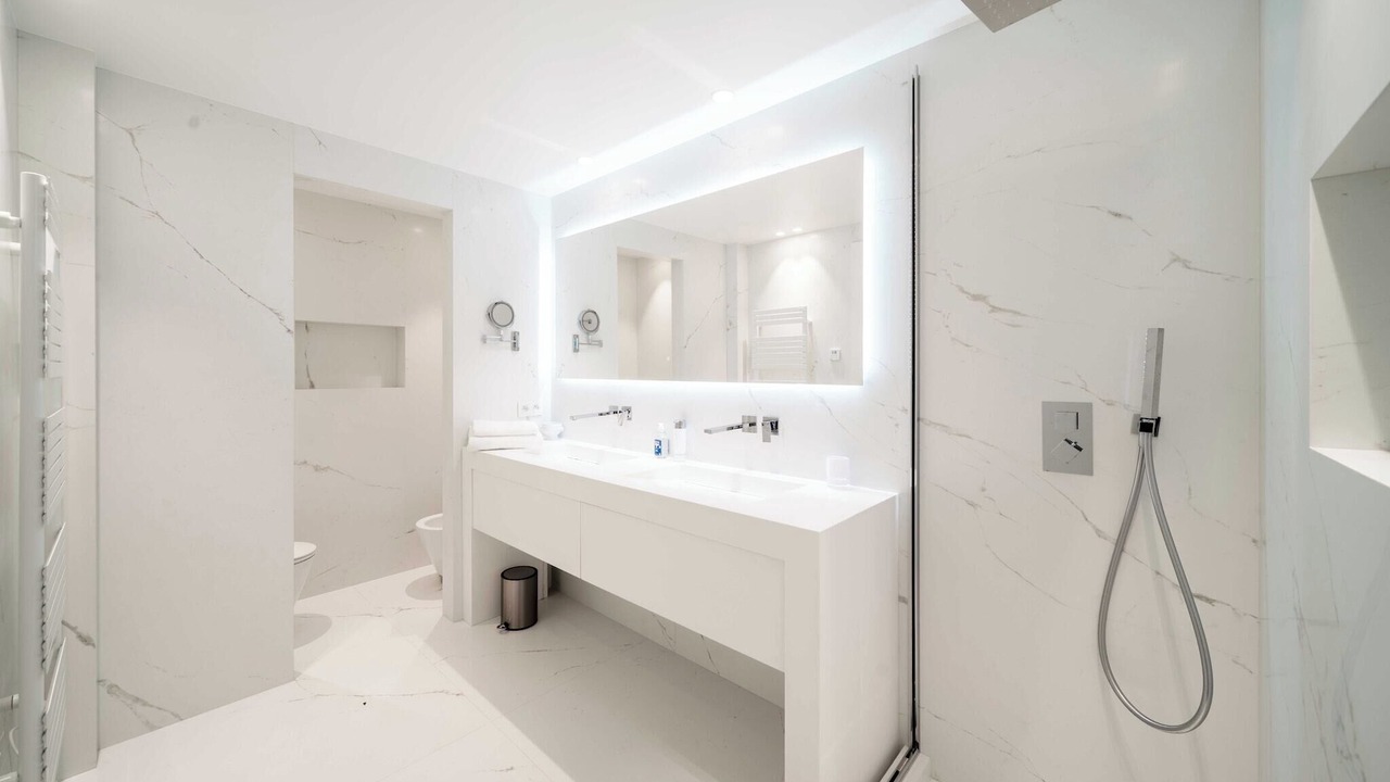 Photo of Bathroom in Cannes City Centre