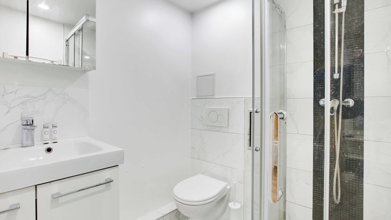Photo of Bathroom in Arts-et-Metiers