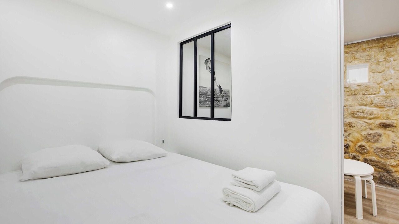 Photo of Bedroom in Arts-et-Metiers