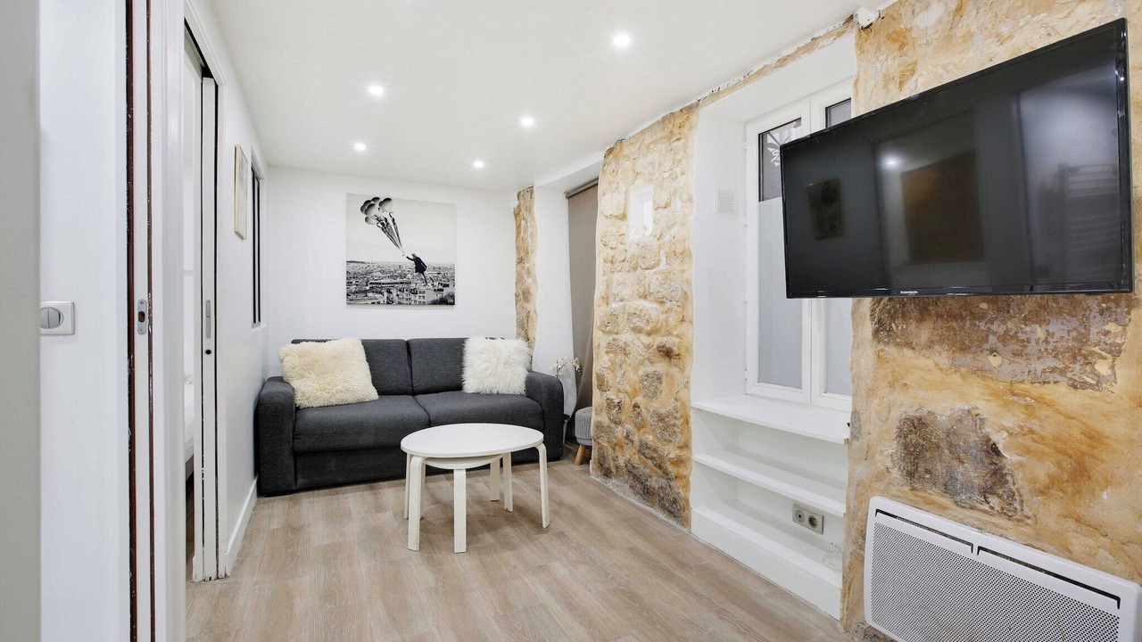 Photo of Livingroom in Arts-et-Metiers