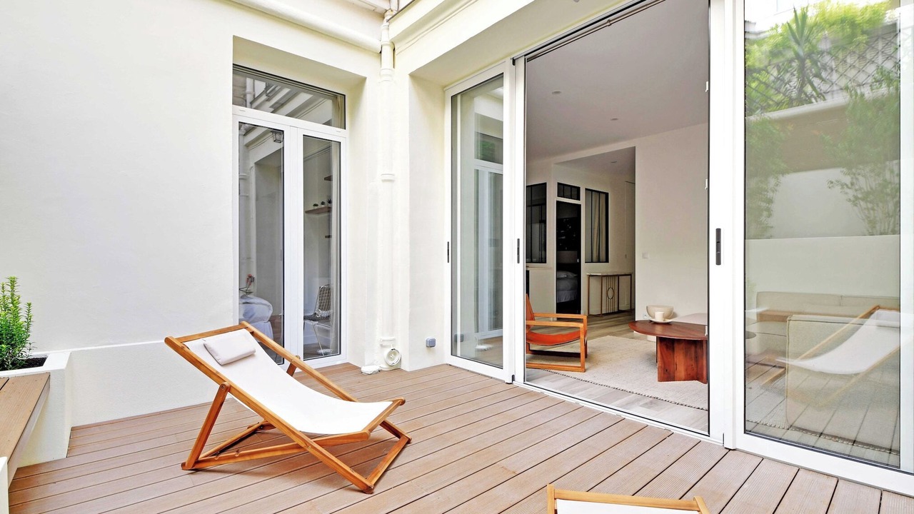 Photo of Patio Balcony in Quartier de la Plaine-de-Monceaux