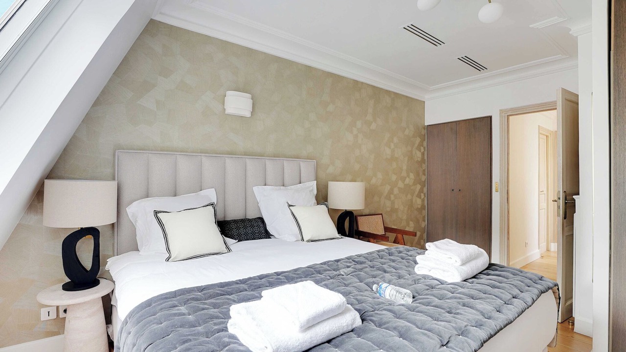 Photo of Bedroom in Faubourg-du-Roule
