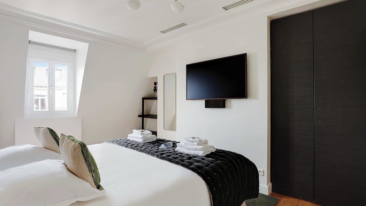 Photo of Bedroom in Faubourg-du-Roule