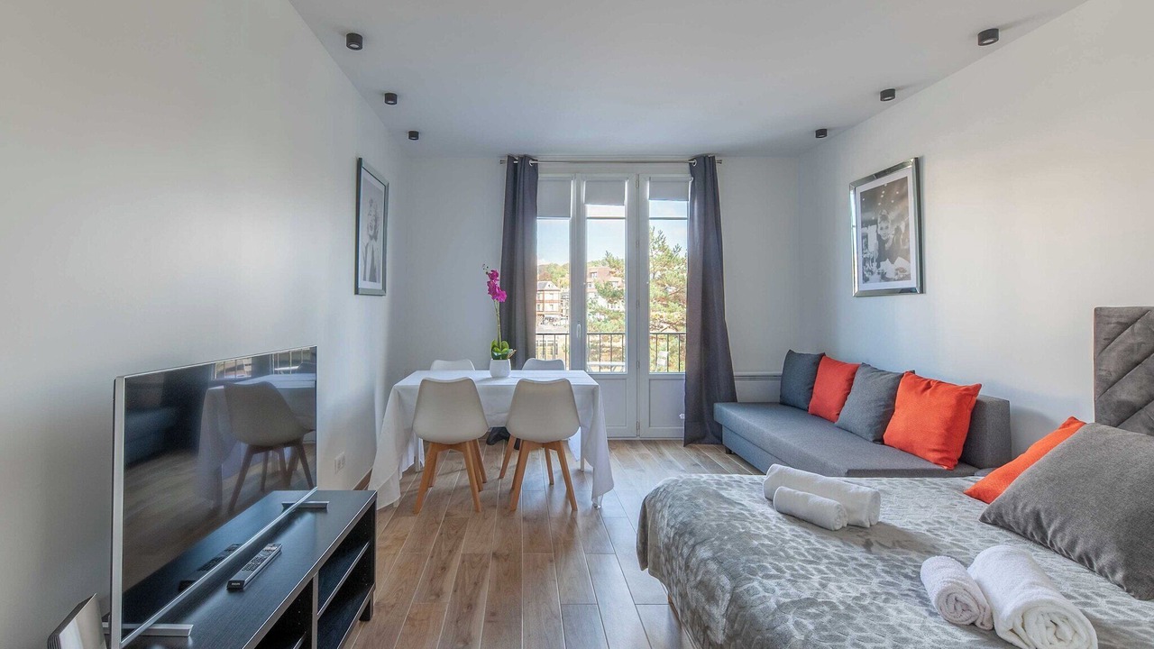 Photo of Bedroom in Deauville