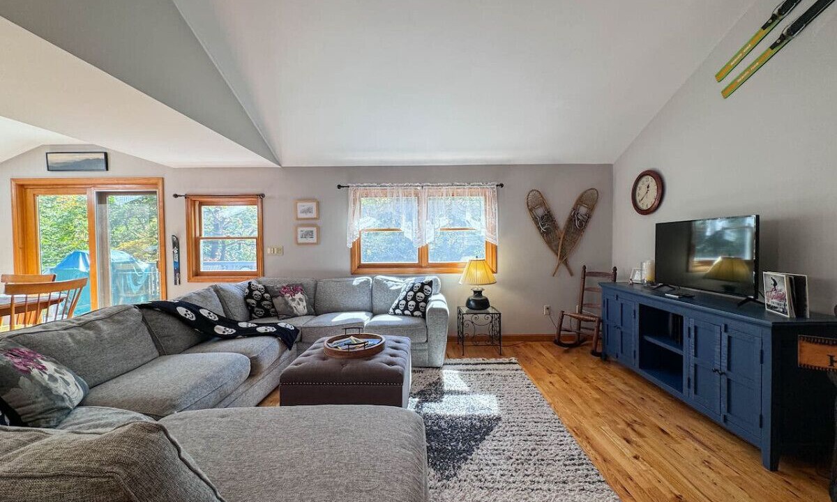 Photo of Livingroom in Birchview by the Saco