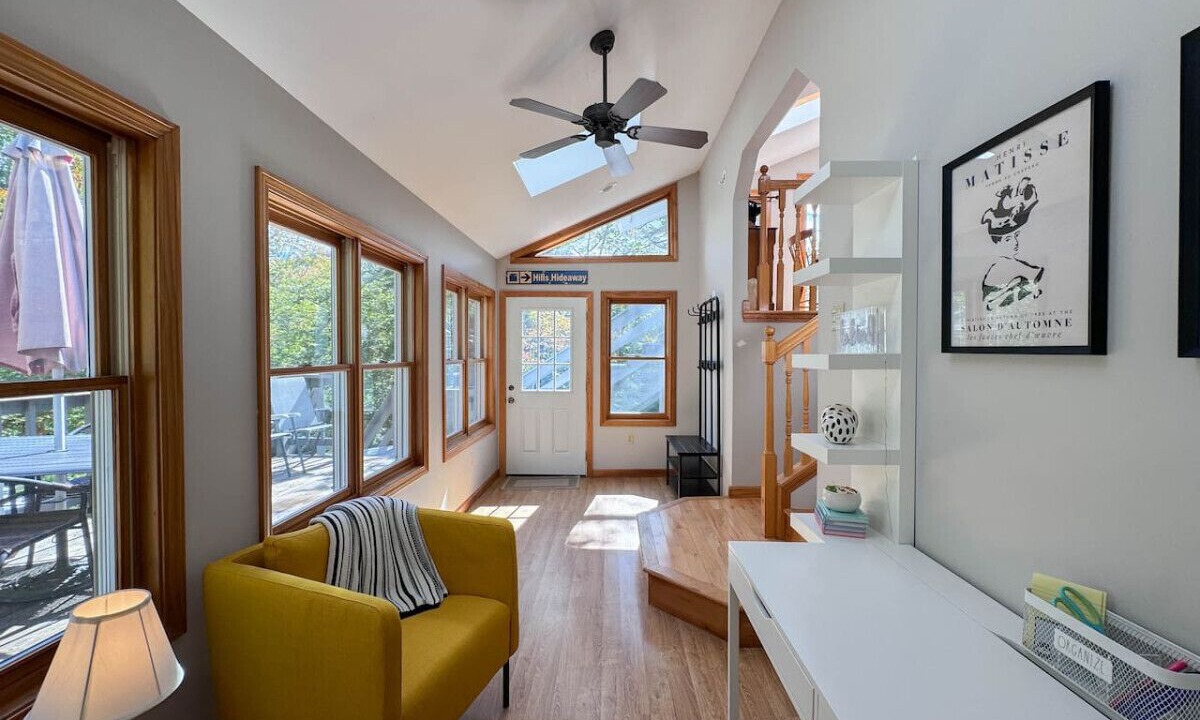 Photo of Livingroom in Birchview by the Saco