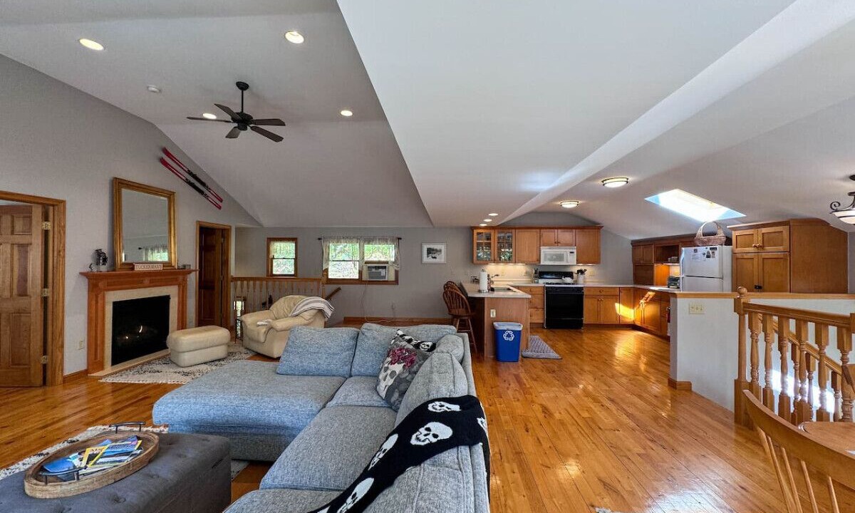 Photo of Livingroom in Birchview by the Saco