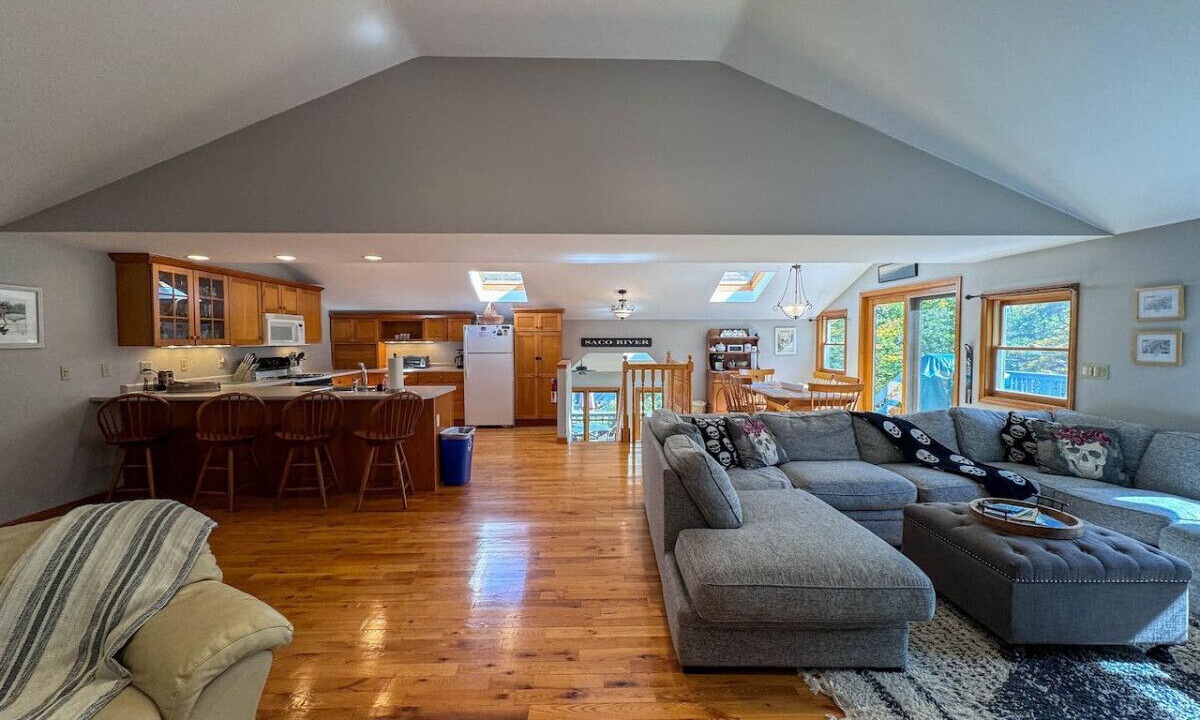 Photo of Livingroom in Birchview by the Saco