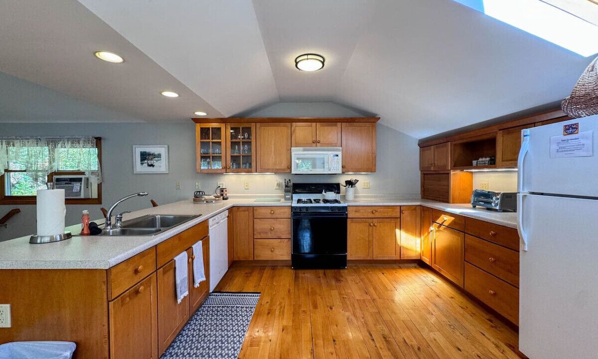 Photo of Kitchen in Birchview by the Saco