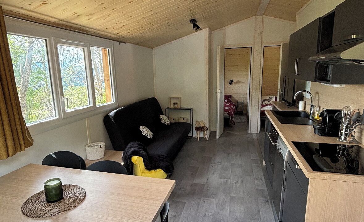 Photo of Livingroom in Saint-Leger-les-Melezes