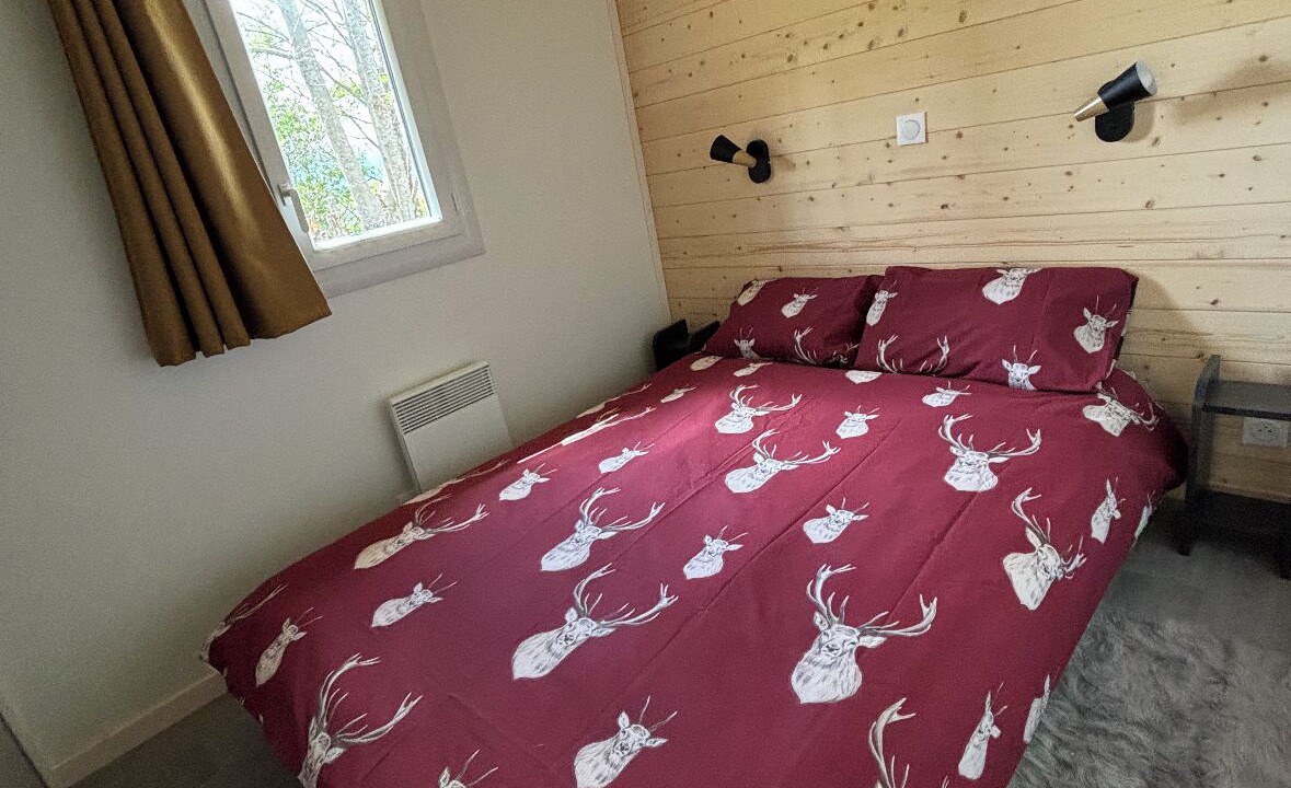 Photo of Bedroom in Saint-Leger-les-Melezes