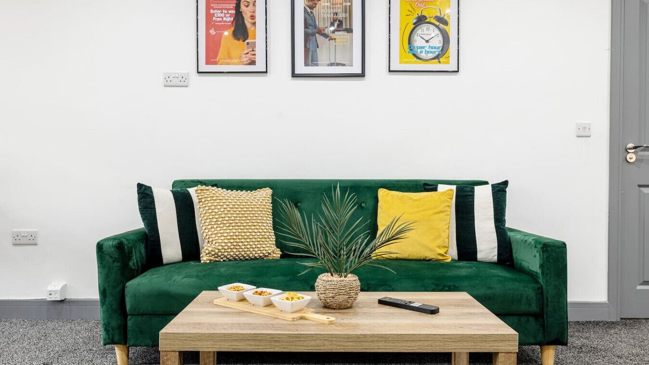 Photo of Others in Cradley