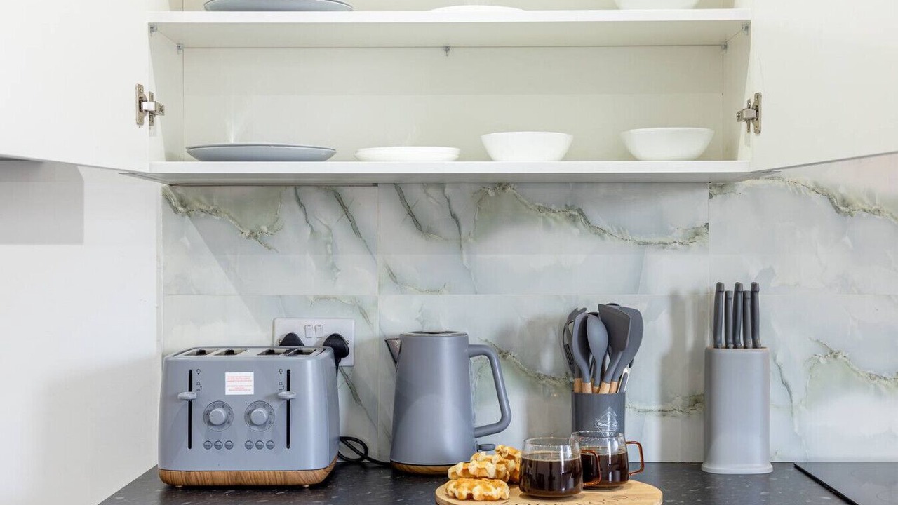 Photo of Others in Cradley