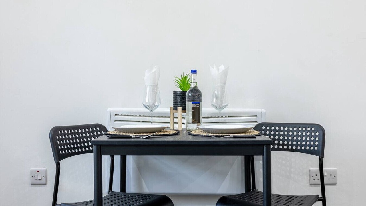 Photo of Others in Cradley