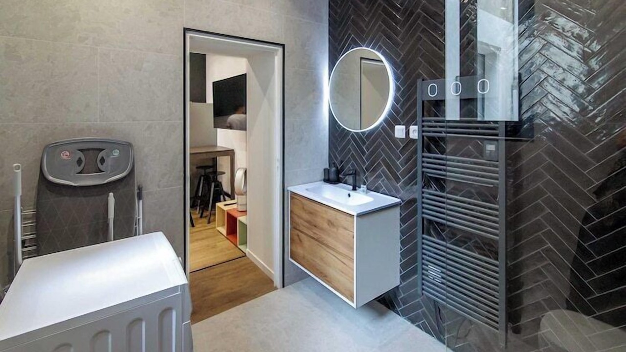 Photo of Bathroom in 6th Arrondissement