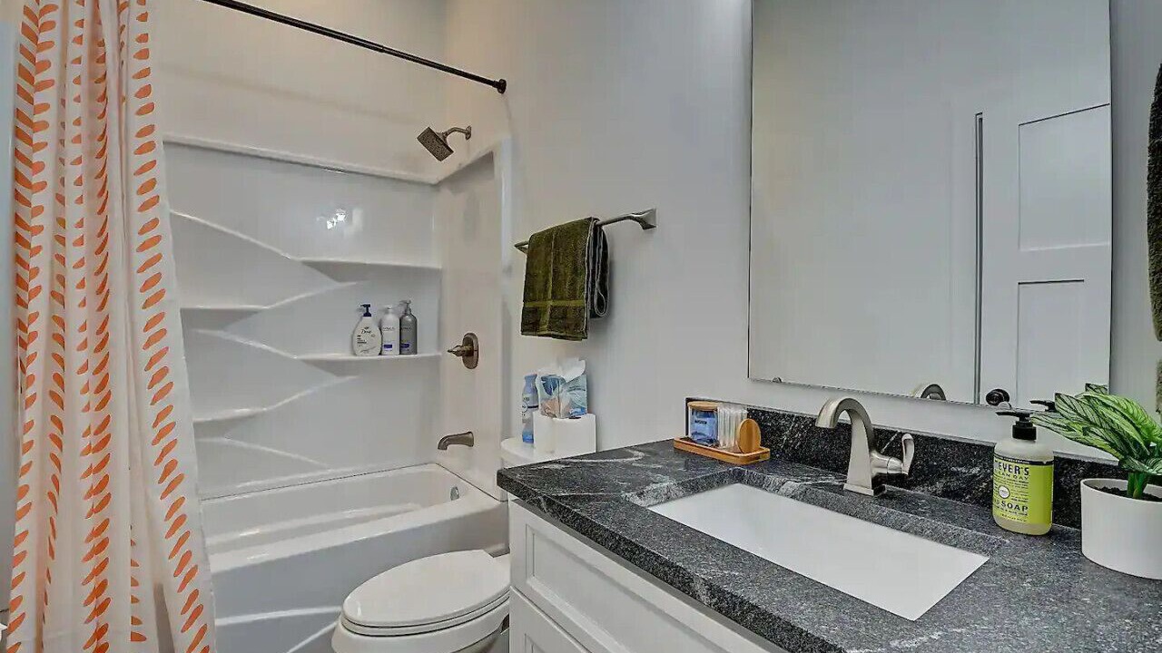 Photo of Bathroom in Fountain Square
