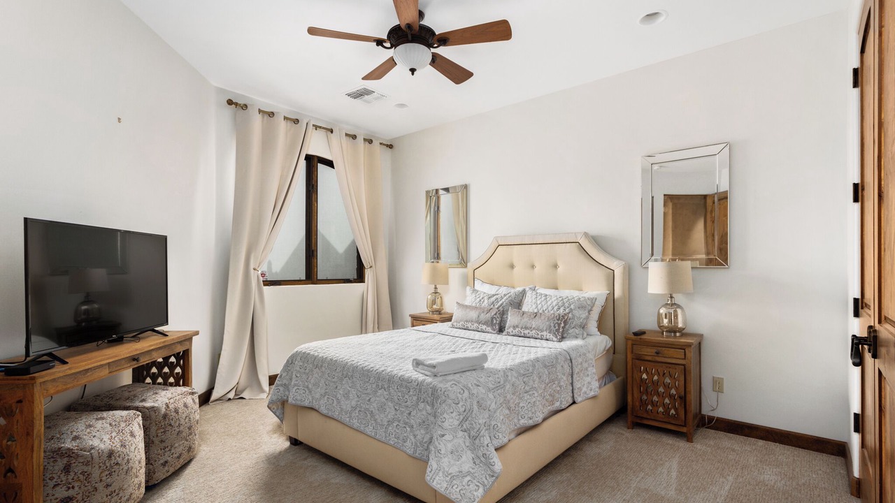 Photo of Bedroom in Camelhead Estates