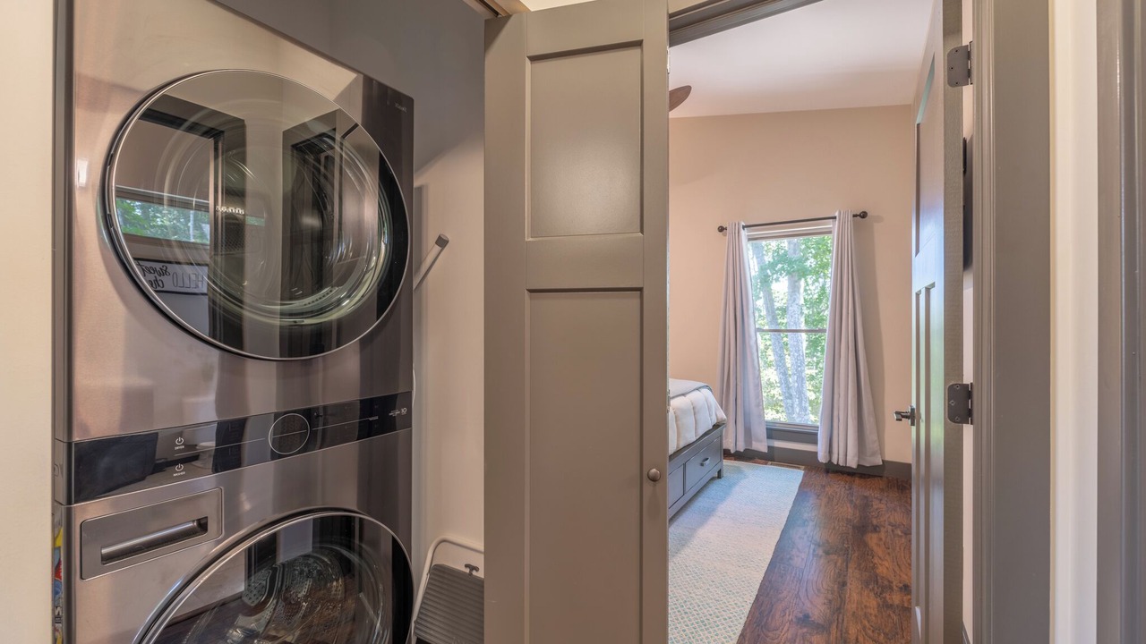 Photo of Bedroom in Innsbrook