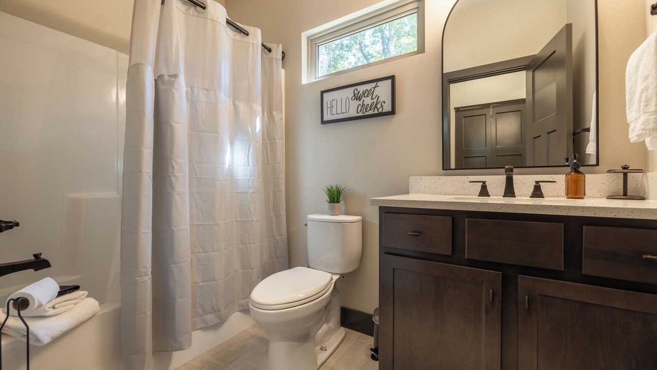 Photo of Bathroom in Innsbrook