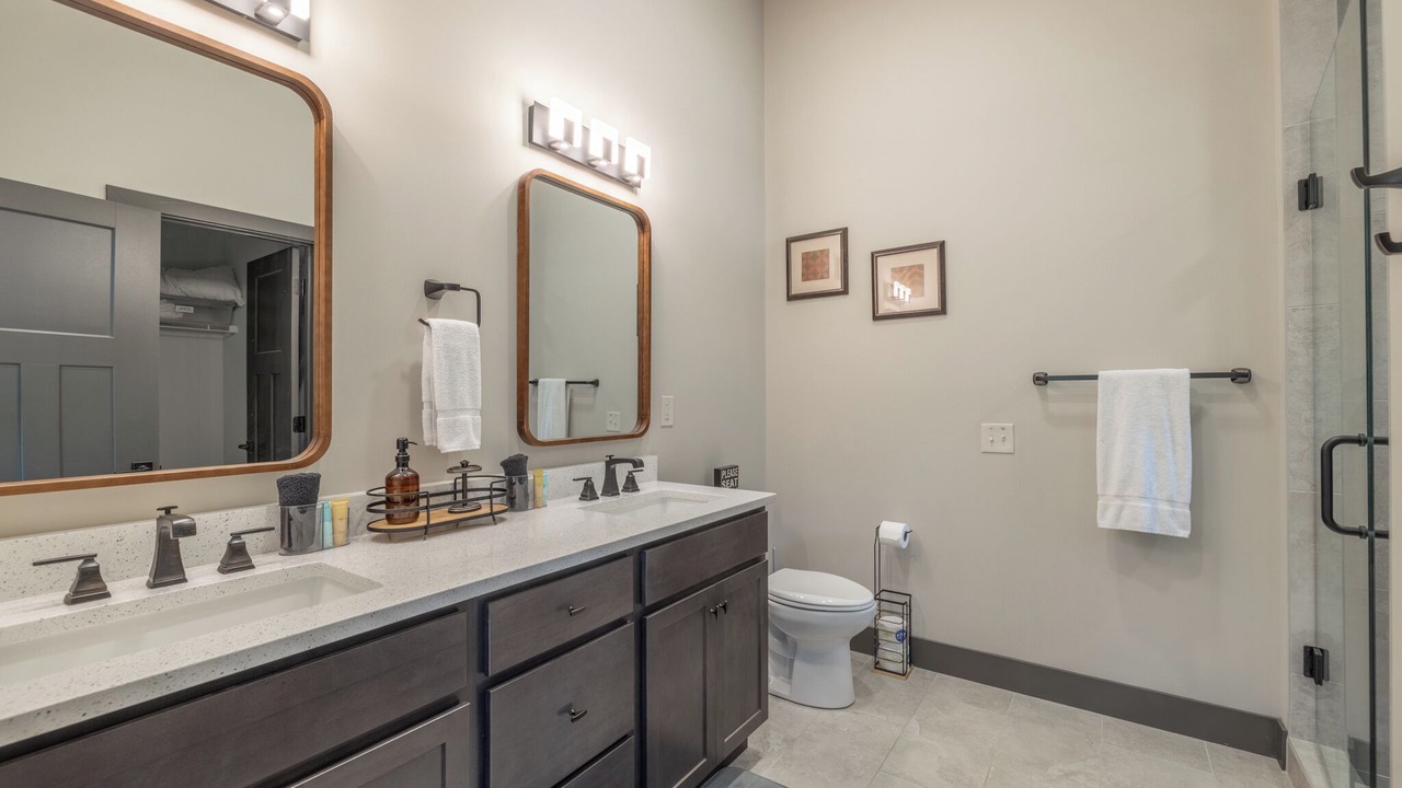 Photo of Bathroom in Innsbrook