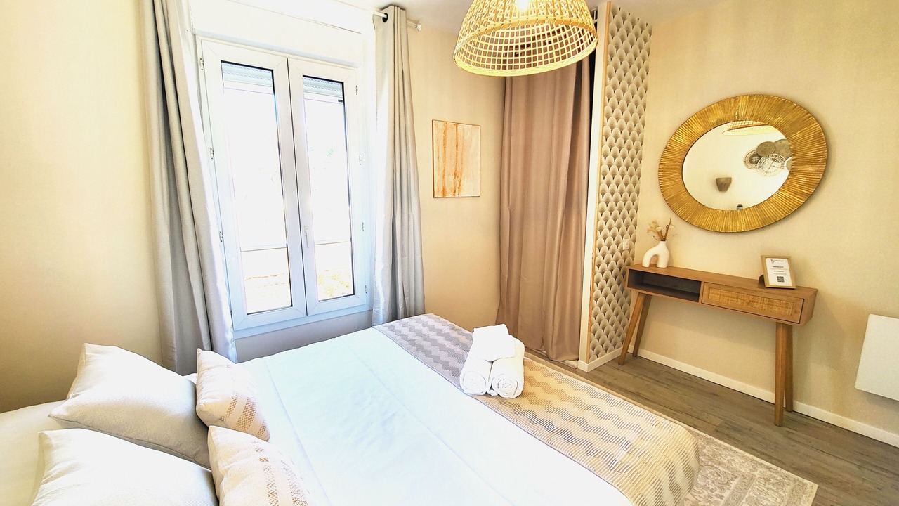 Photo of Bedroom in Courtoisville-Sillon-Moka