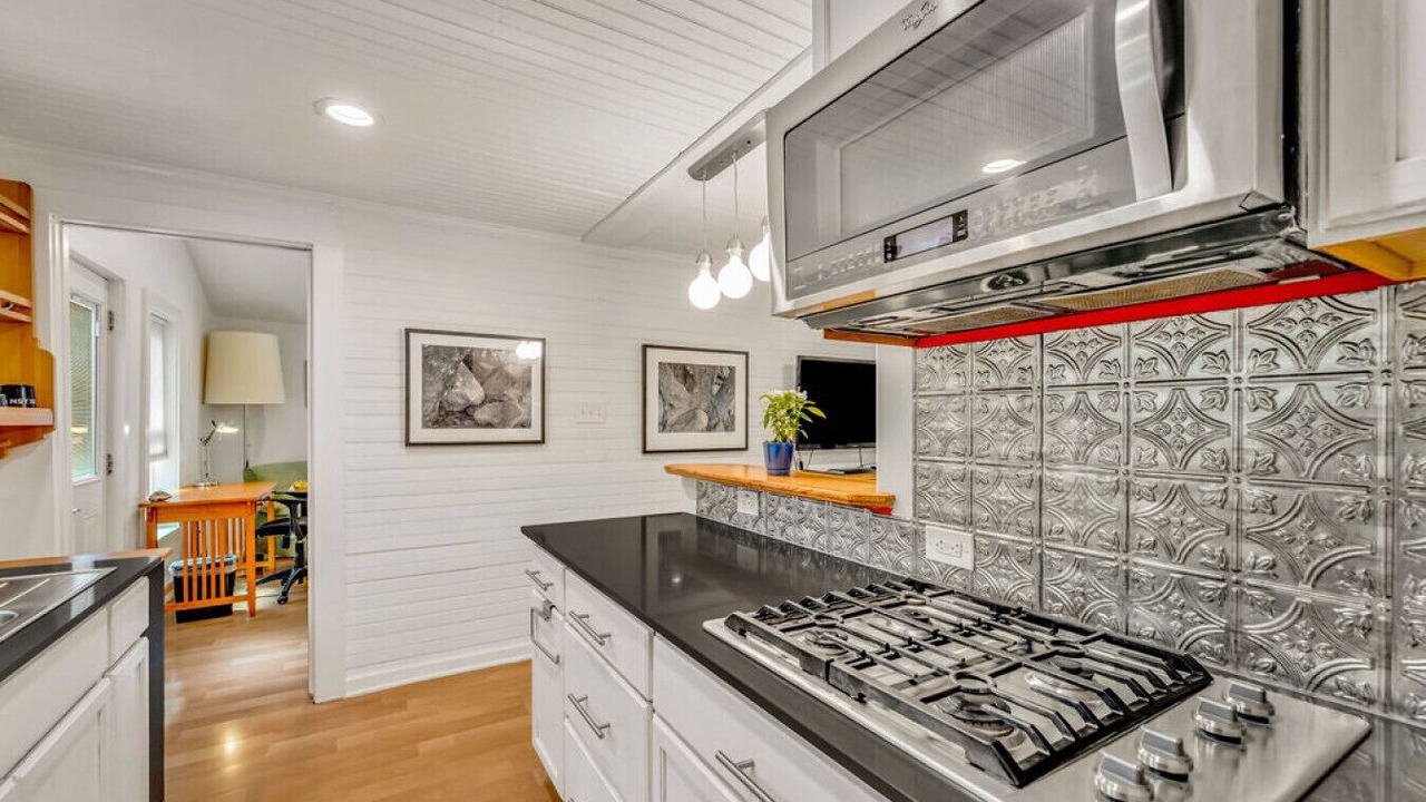Photo of Kitchen in Chestnut