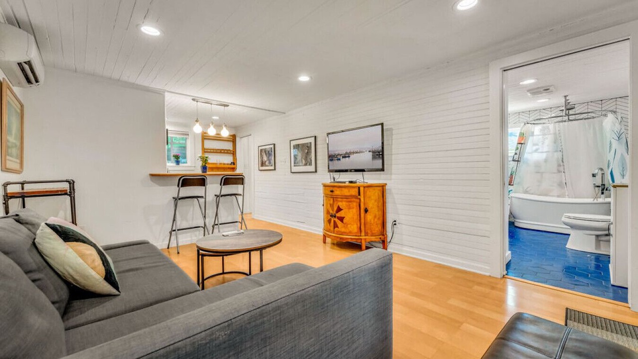 Photo of Livingroom in Chestnut