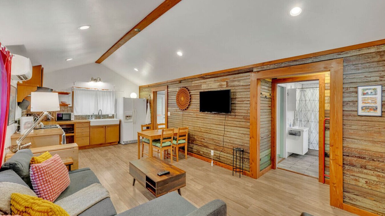 Photo of Livingroom in Chestnut