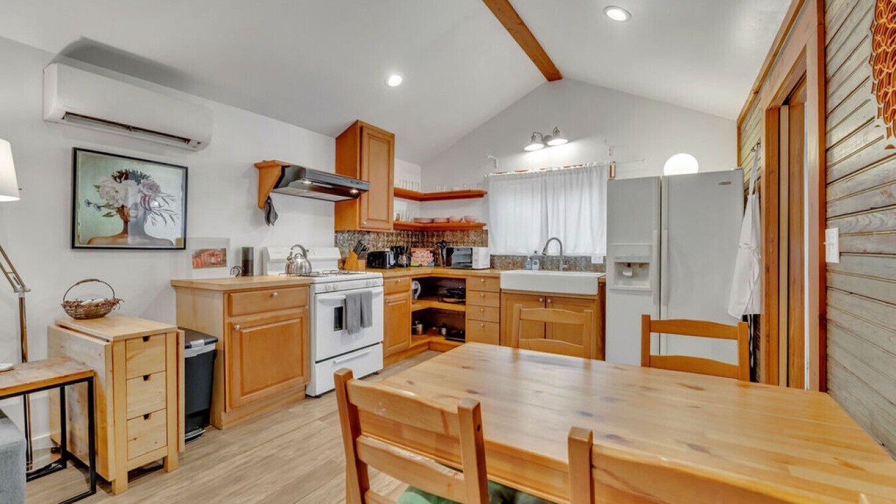 Photo of Kitchen in Chestnut