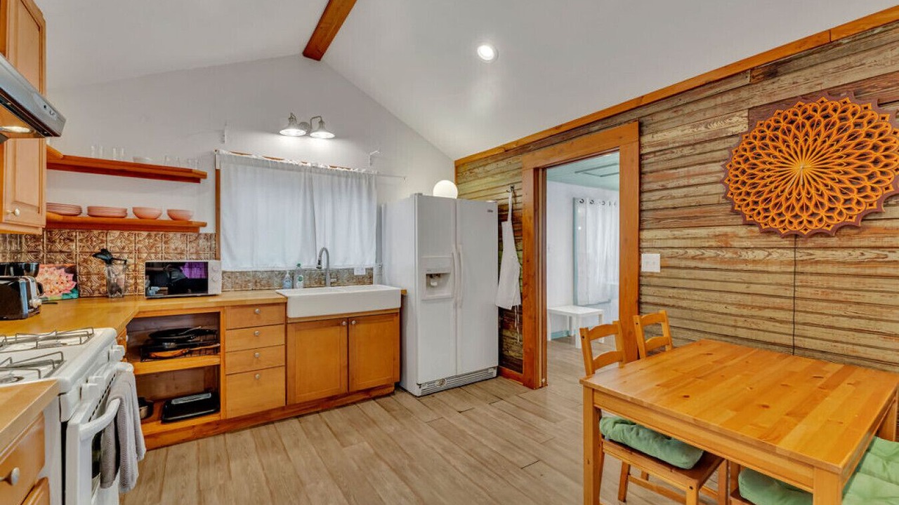 Photo of Kitchen in Chestnut