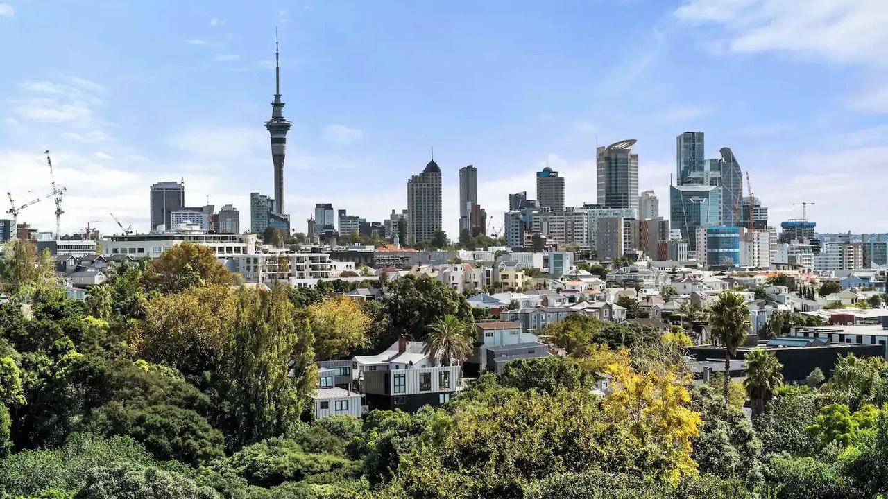 Photo of Others in Parnell