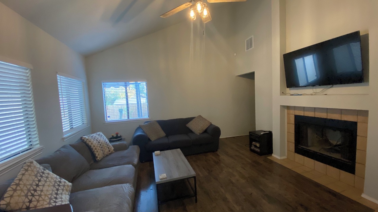 Photo of Livingroom in Spring Creek