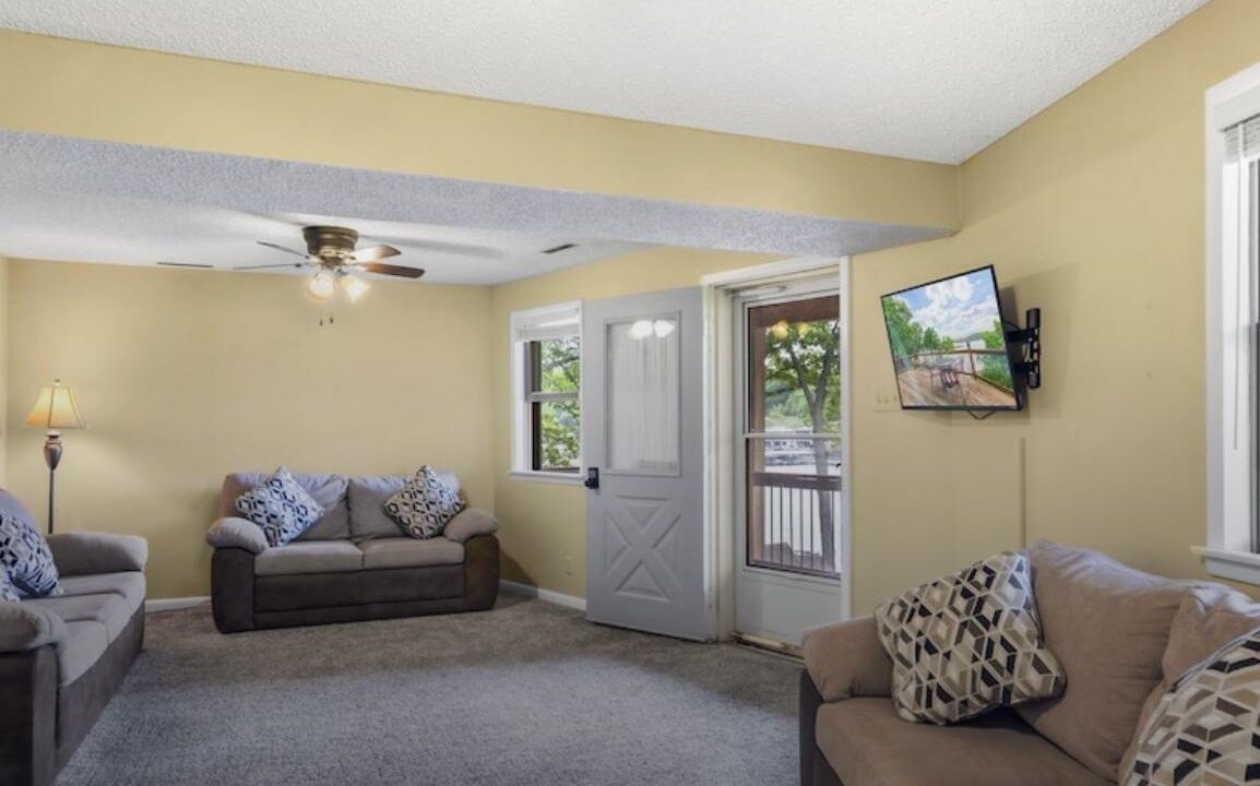 Photo of Livingroom in Lake Ozark