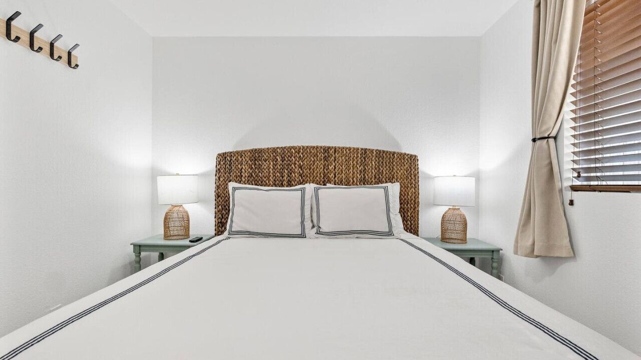 Photo of Bedroom in Crescent City North