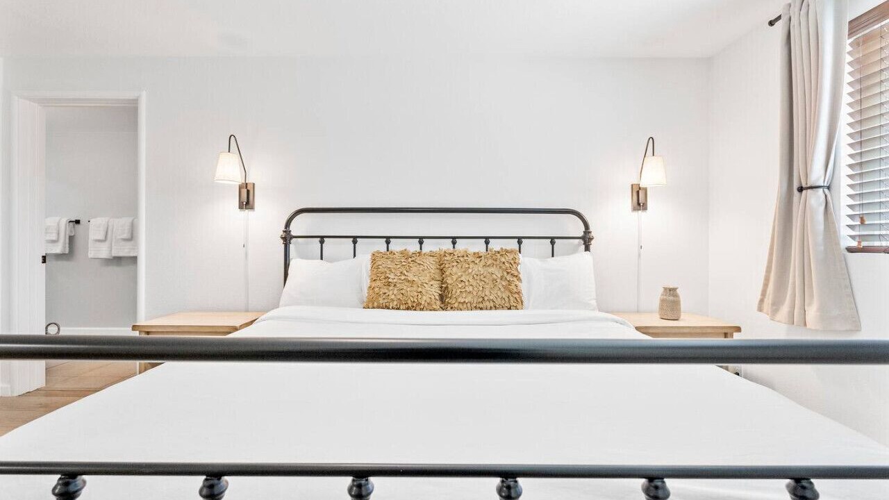 Photo of Bedroom in Crescent City North