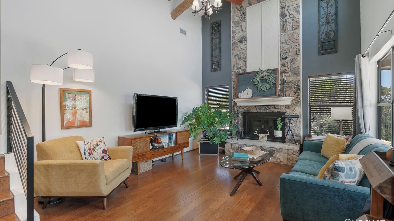 Photo of Livingroom in Buffalo Gap