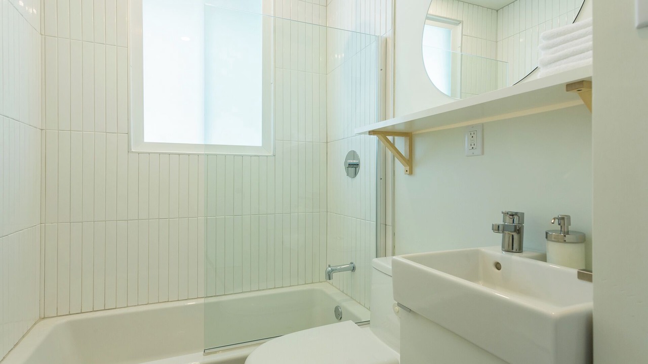 Photo of Bathroom in Hochelaga