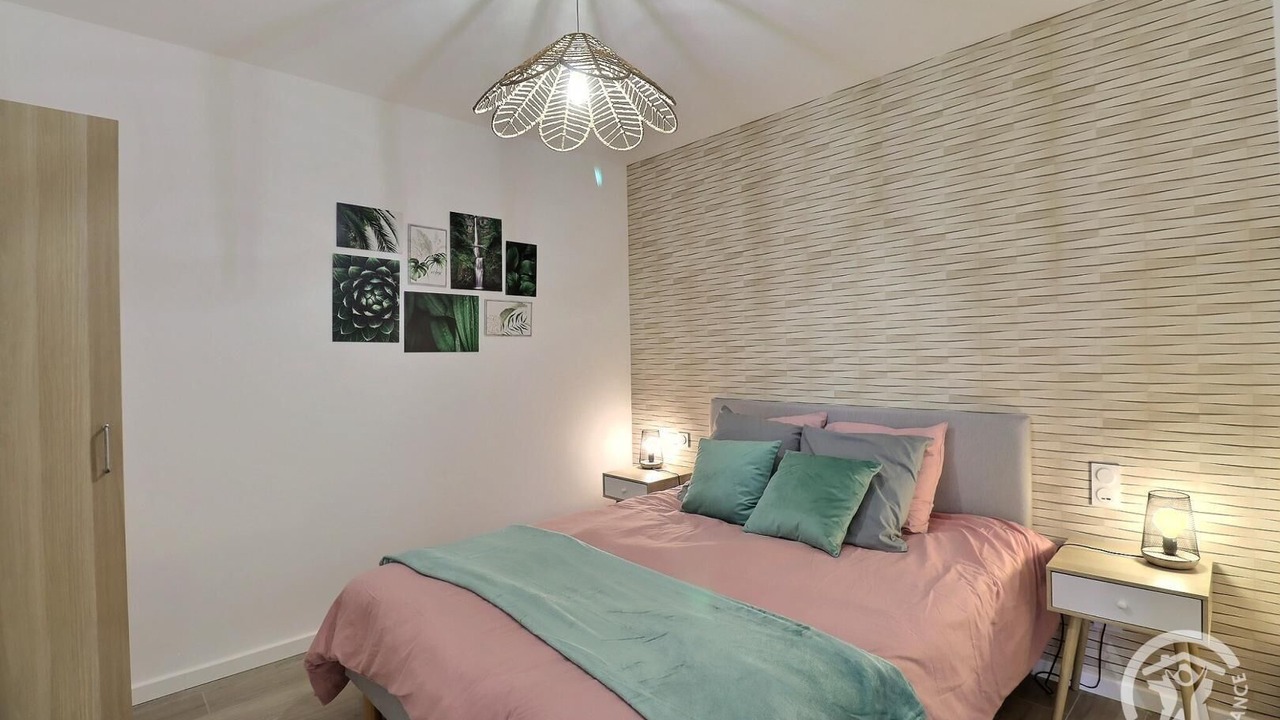 Photo of Bedroom in Mezieres-sur-Couesnon