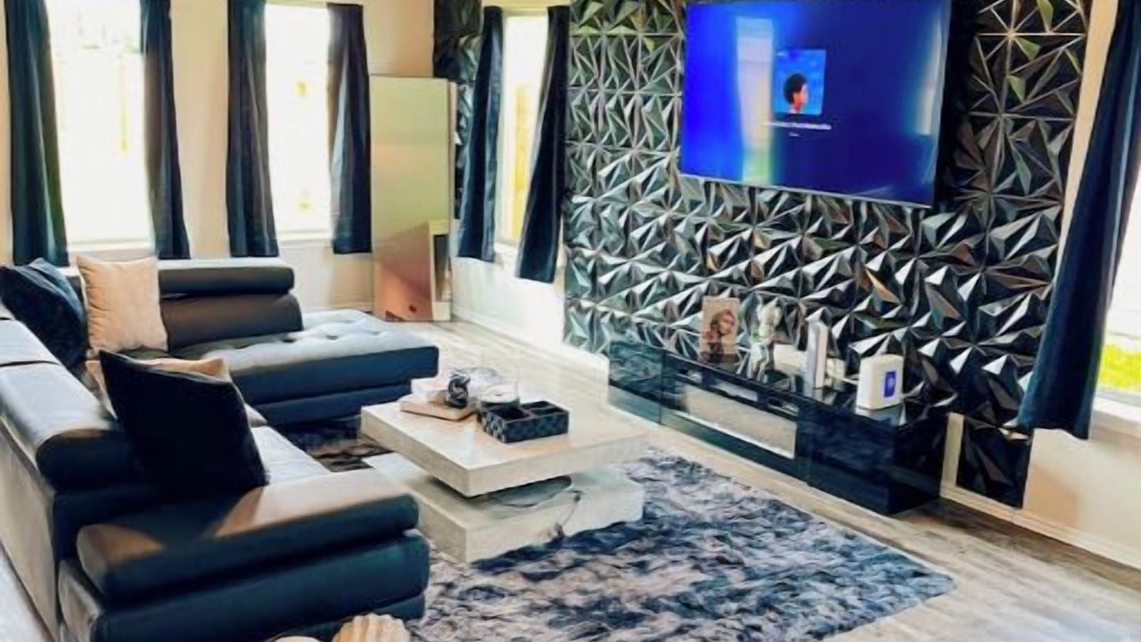 Photo of Livingroom in Northside